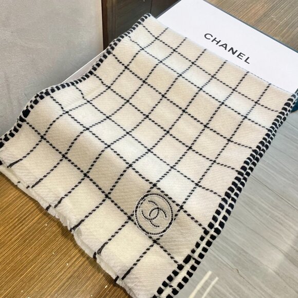 Chanel Check Scarf - Picture 2 of 6